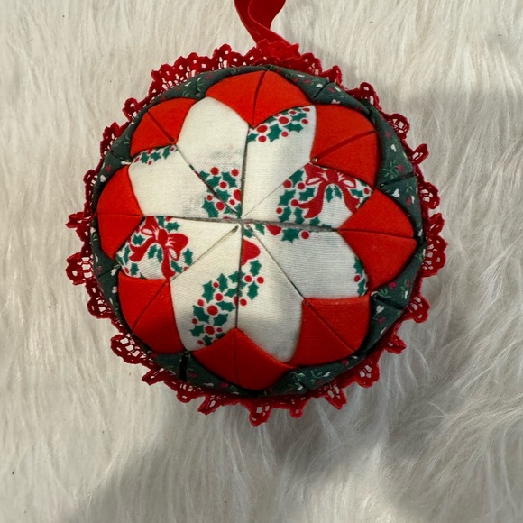 Vintage Set Of Two Handcrafted Christmas Ornaments - Picture 5 of 6